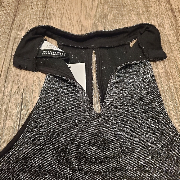 H&M Glittery Bodysuit - Size XS - Picture 4 of 7